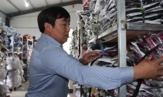 菏澤“淘寶第一人”：用鍵盤敲出致富路